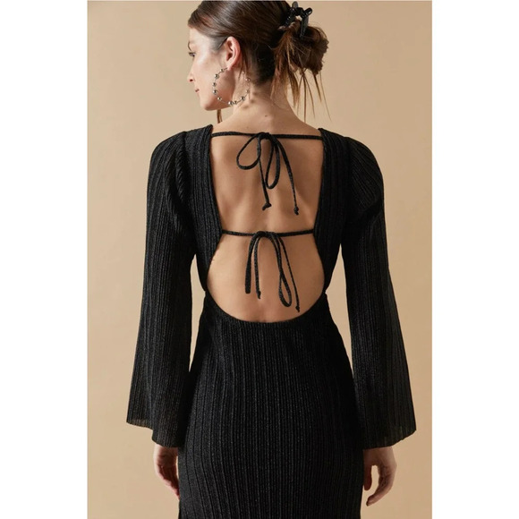 Audrey Parks & Francesca’s Alana Black Pleated Maxi Dress Size Small Open back - Picture 2 of 12